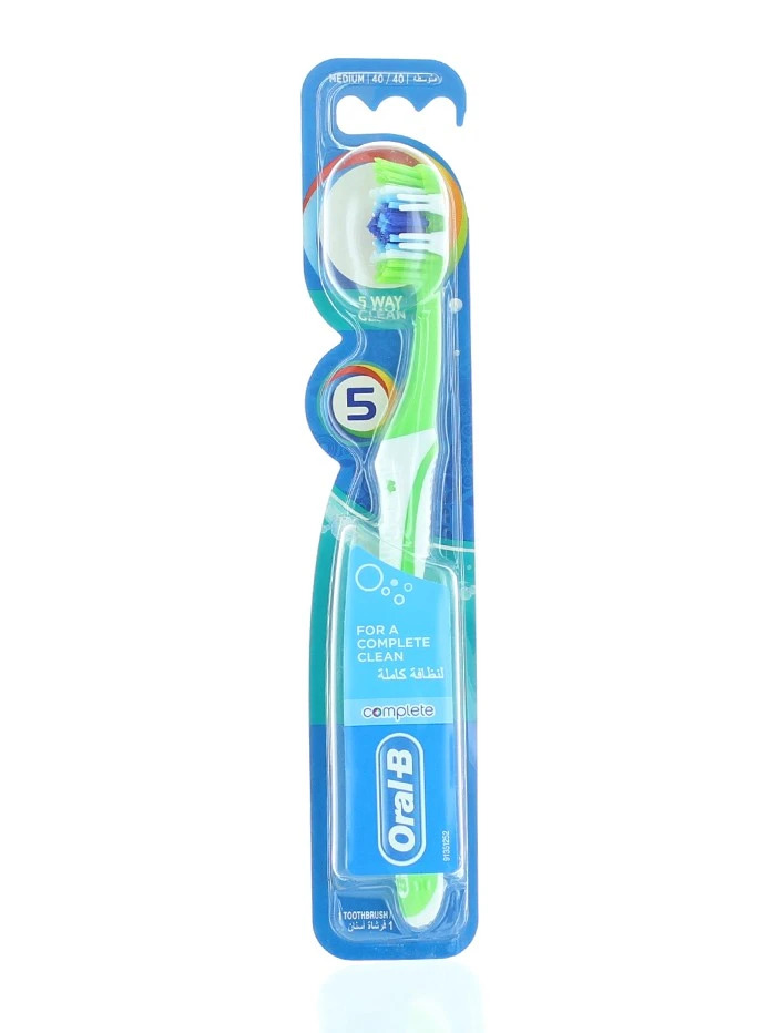 Oral-B Periuta de dinti 1 buc 5 Way Clean M40 importdirect.ro imagine noua